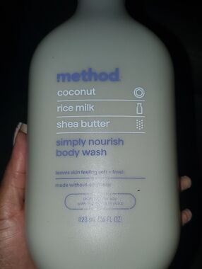 Method Simply Nourish Coconut Body Wash — Cream
